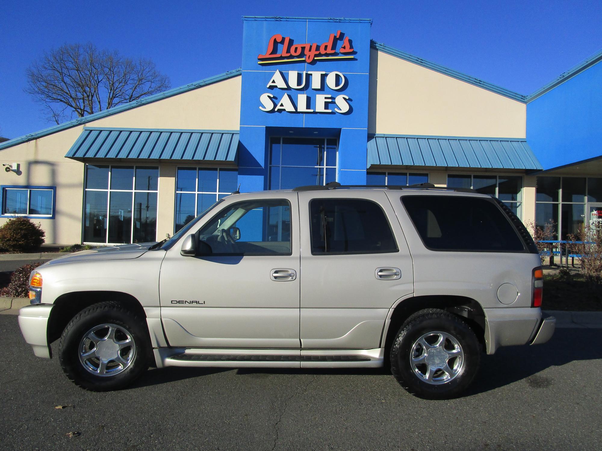 2004 GMC Yukon Denali - 1GKEK63U74J280926 - Image #1