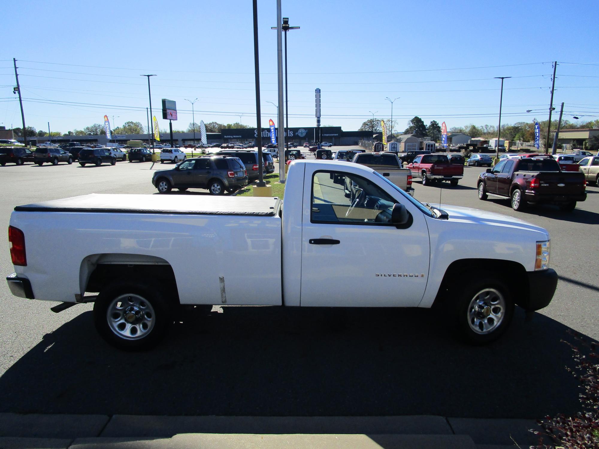 2008 Chevrolet Silverado 1500 - 1GCEC14C38Z179505 - Image #3