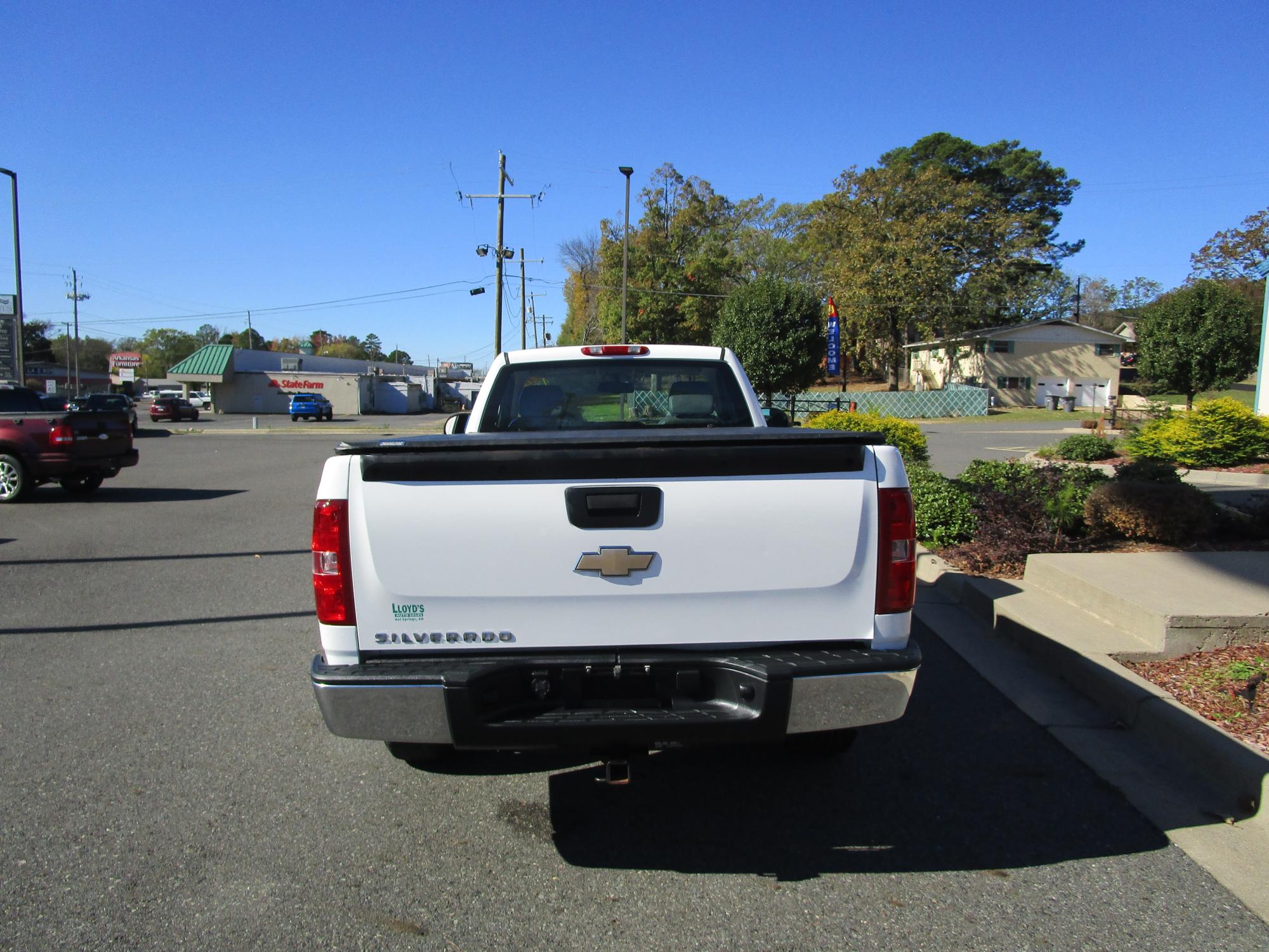 2008 Chevrolet Silverado 1500 - 1GCEC14C38Z179505 - Image #6