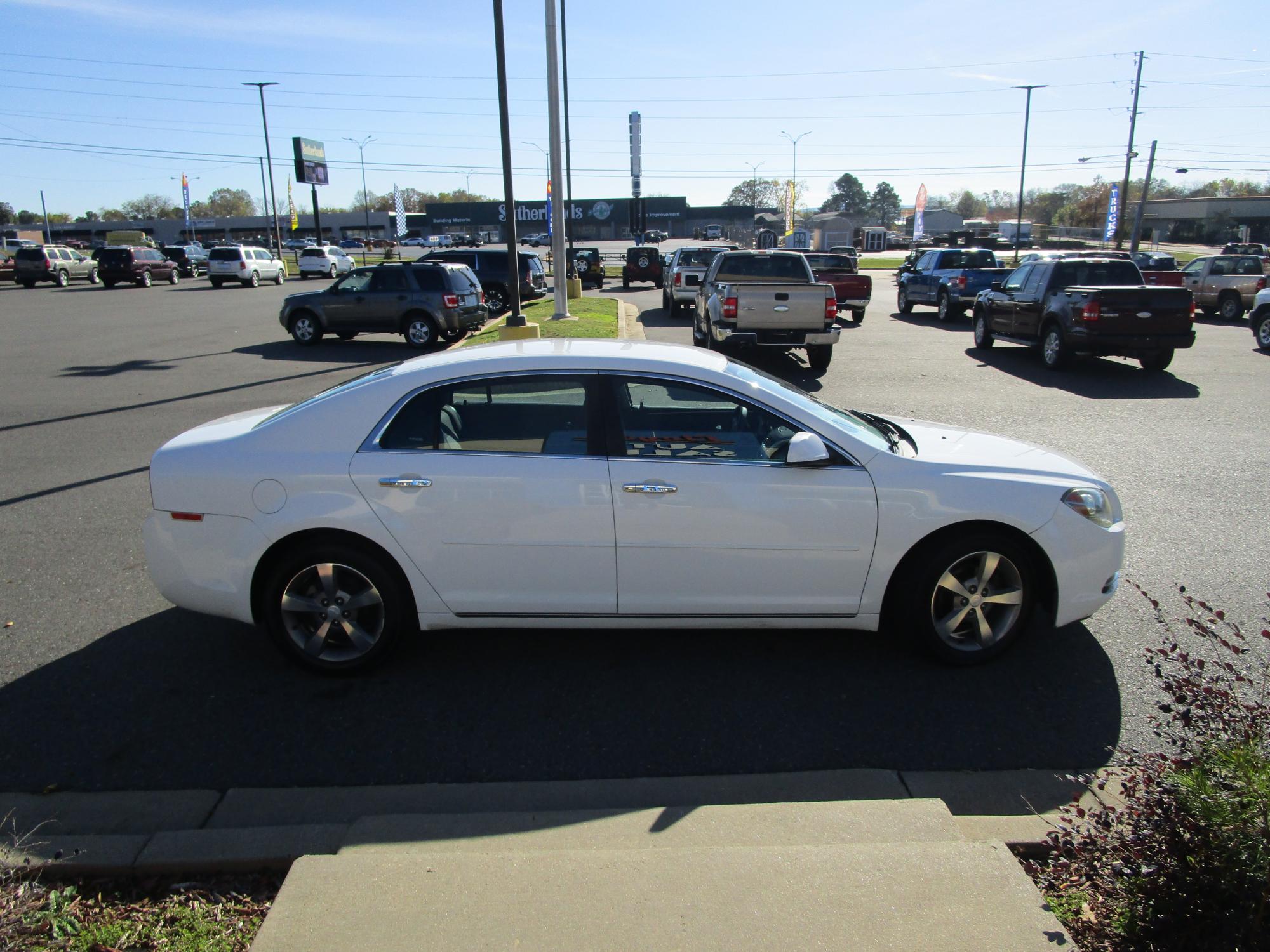 2012 Chevrolet Malibu - 1G1ZC5EU4CF304157 - Image #3