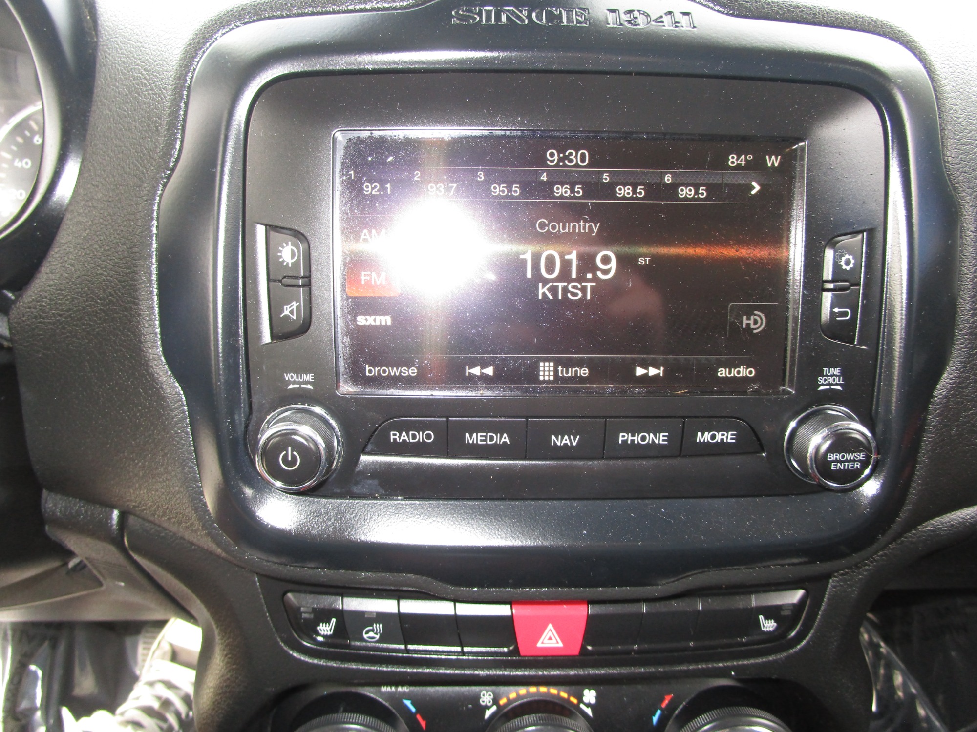 2015 Jeep Renegade - ZACCJBCTXFPB80571 - Image #10