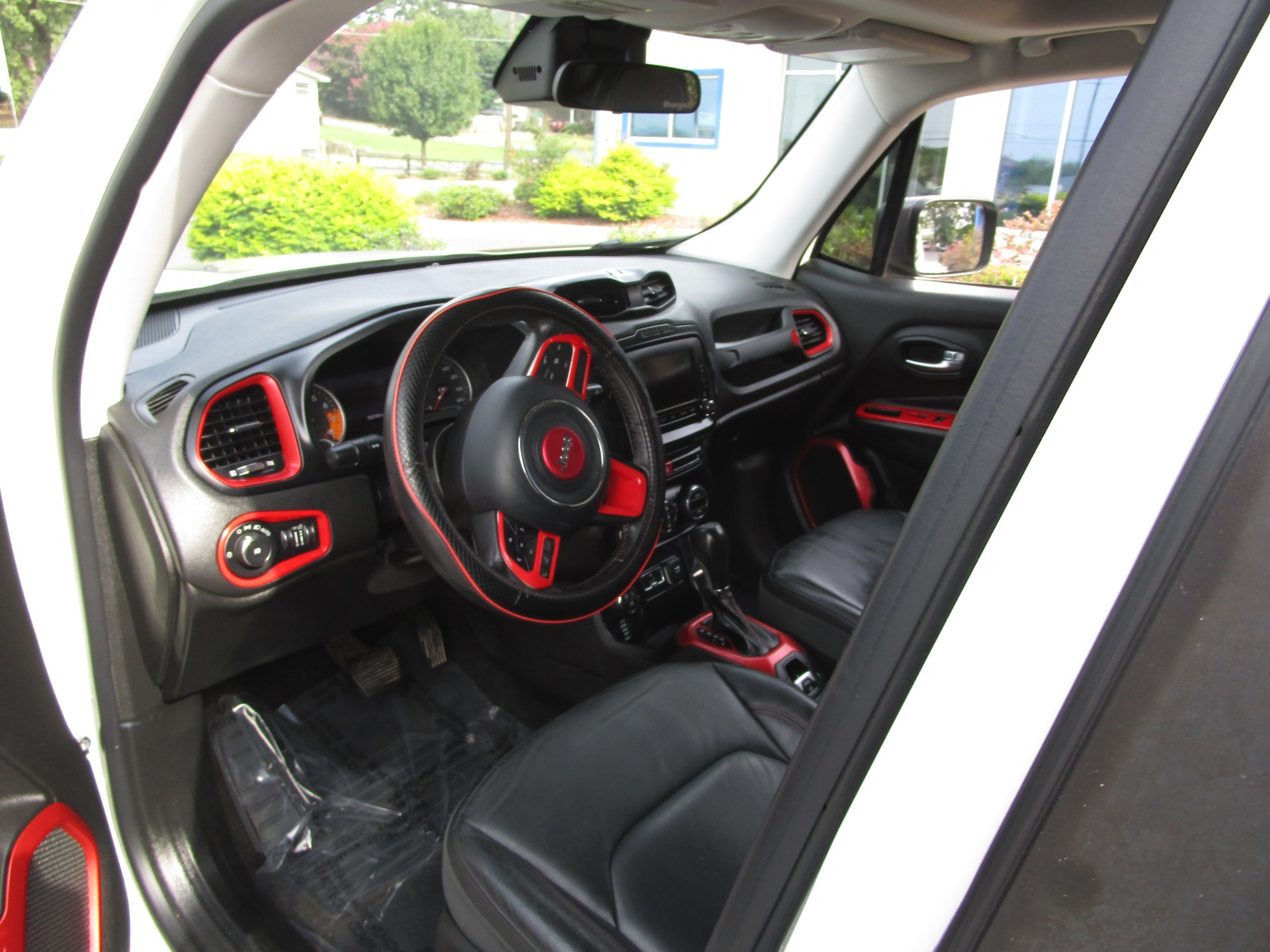 2015 Jeep Renegade - ZACCJBCTXFPB80571 - Image #5